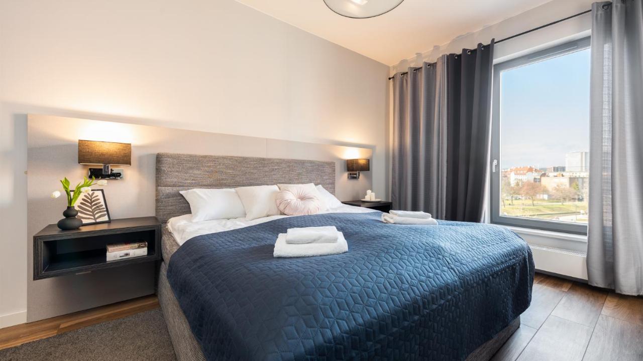 Flatbook - City Center Apartments Brabank With Parking Gdansk Ngoại thất bức ảnh