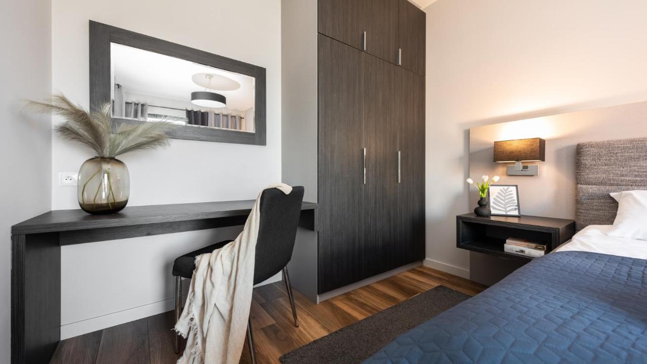 Flatbook - City Center Apartments Brabank With Parking Gdansk Ngoại thất bức ảnh