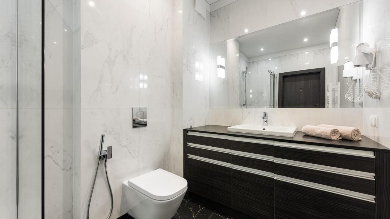 Flatbook - City Center Apartments Brabank With Parking Gdansk Ngoại thất bức ảnh